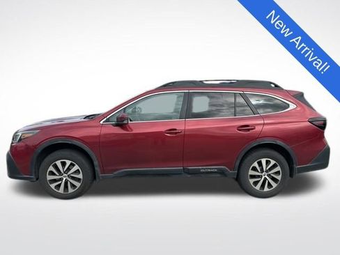 Used 2020 Subaru Outback Premium image 4