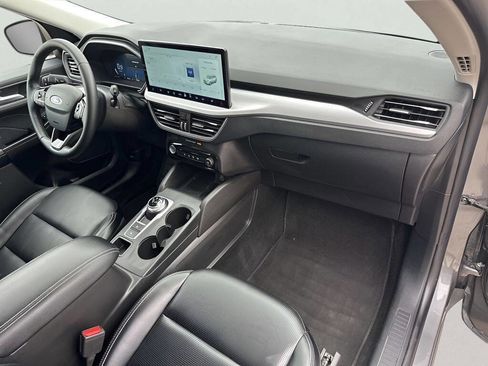 Used 2025 Ford Escape Platinum AWD/4WD image 27