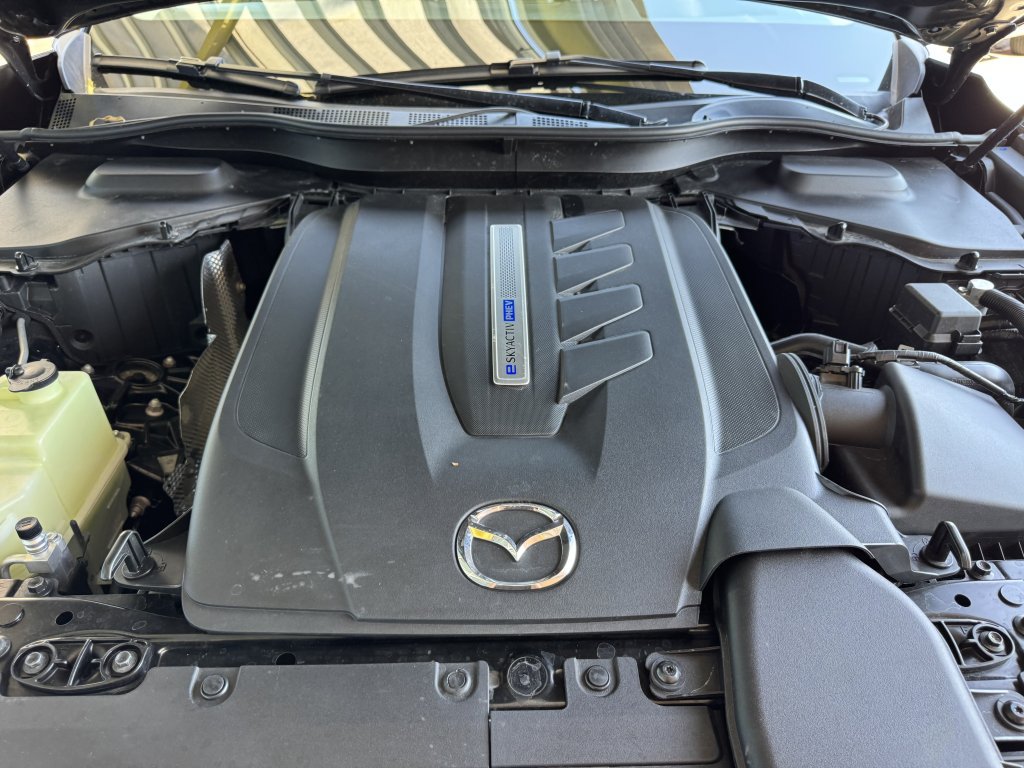 Used 2024 MAZDA CX-90 Plug-In Hybrid w/ Premium Pkg AWD/4WD image 41