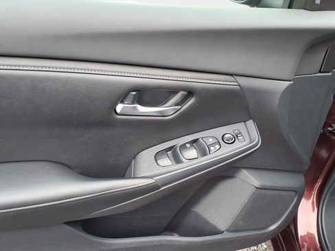 Used 2023 Nissan Sentra SV image 7