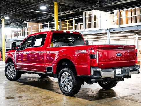 Certified 2024 Ford F350 Lariat w/ Lariat Ultimate Package AWD/4WD image 4