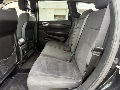 Used 2011 Jeep Grand Cherokee Laredo AWD/4WD image 21
