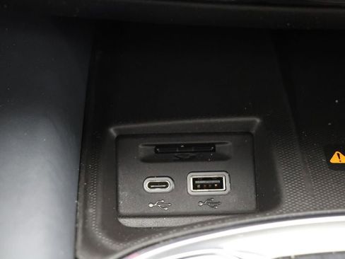 Used 2023 Buick Enclave Essence w/ Experience Buick Package image 26