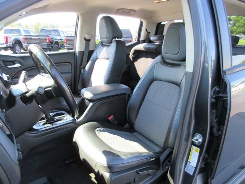 Used 2016 Chevrolet Colorado Z71 AWD/4WD image 17