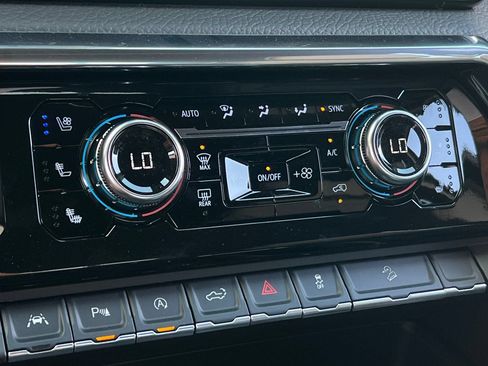 New 2026 GMC Sierra 1500 Denali AWD/4WD image 18