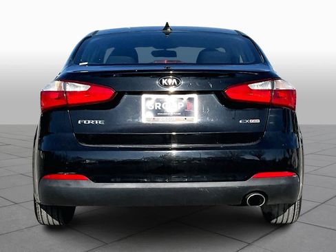 Used 2016 Kia Forte EX FWD image 8