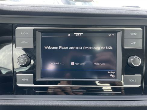 Used 2024 Volkswagen Jetta SE image 16