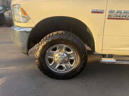 Used 2017 RAM 2500 Tradesman w/ Chrome Appearance Group image 19