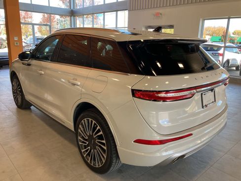 Used 2022 Lincoln Corsair Reserve w/ Equipment Group 201A image 7