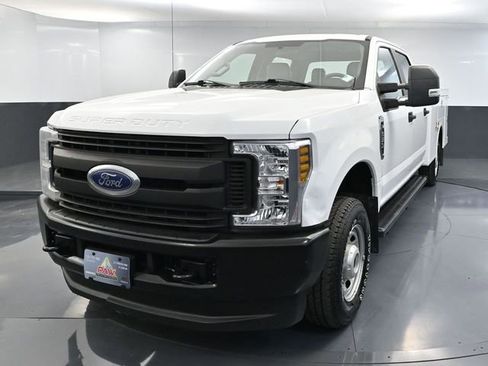 Used 2019 Ford F250 XL w/ Power Equipment Group image 12
