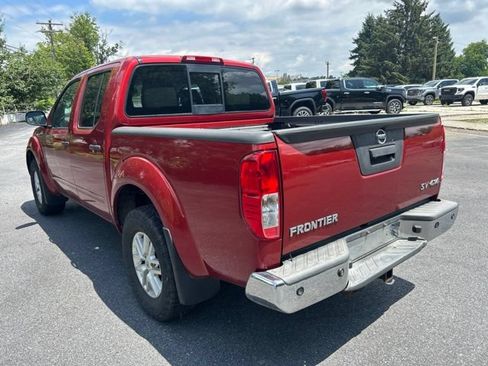 Used 2017 Nissan Frontier SV w/ SV Value Truck Package AWD/4WD image 7