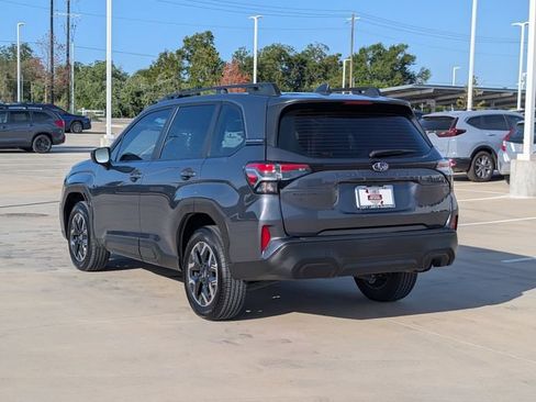 Certified 2025 Subaru Forester AWD/4WD image 4