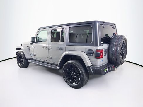 Used 2023 Jeep Wrangler Unlimited Sahara w/ Cold Weather Group AWD/4WD image 5