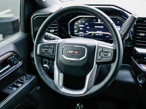 Used 2024 GMC Sierra 2500 SLT w/ SLT Premium Package image 13