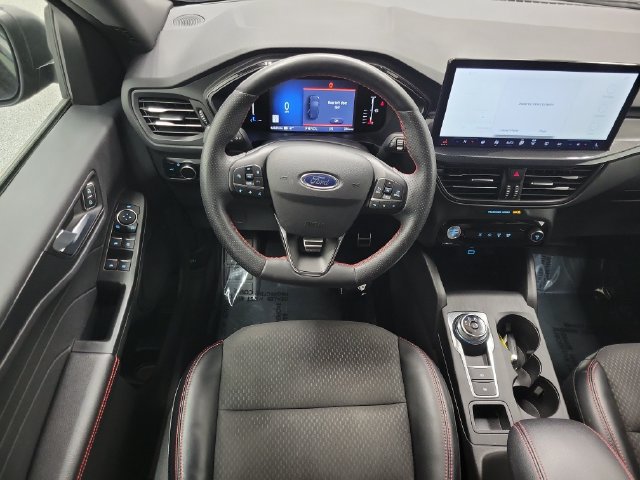 Used 2023 Ford Escape ST-Line w/ Tech Pack #1 AWD/4WD image 14