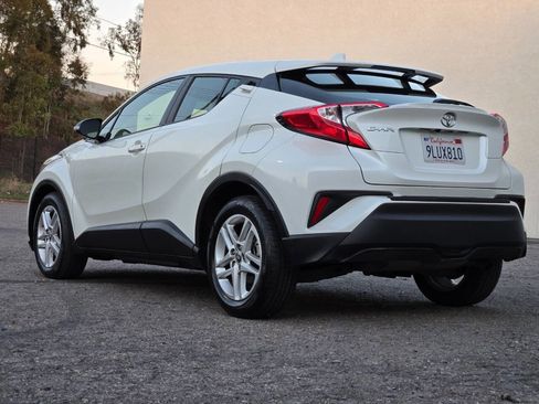 Used 2021 Toyota C-HR LE image 12