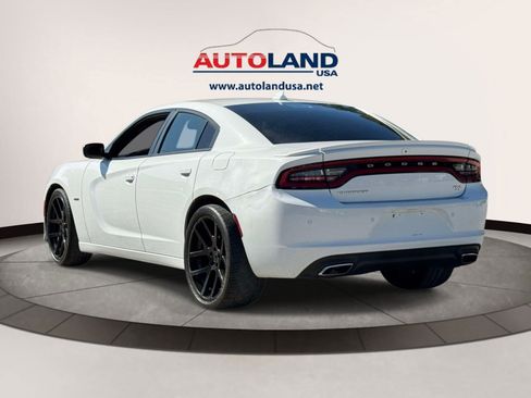 Used 2018 Dodge Charger R/T RWD image 5