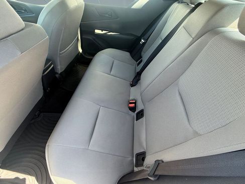 Used 2024 Toyota Prius LE image 28