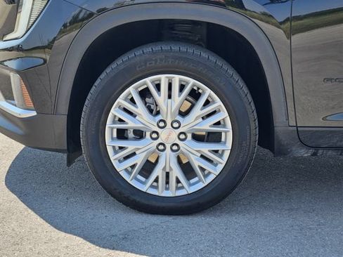 Used 2024 GMC Acadia Elevation w/ Luxury Package FWD image 13