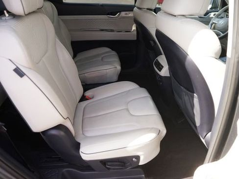 Used 2023 Hyundai Palisade Calligraphy FWD image 18