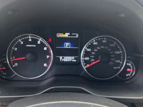 Used 2014 Subaru Outback 2.5i Limited AWD/4WD image 8