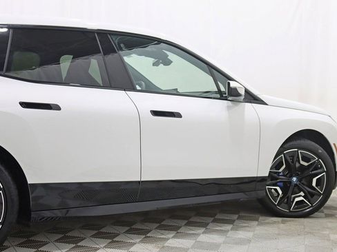 Used 2023 BMW iX xDrive50 w/ Premium Package image 11