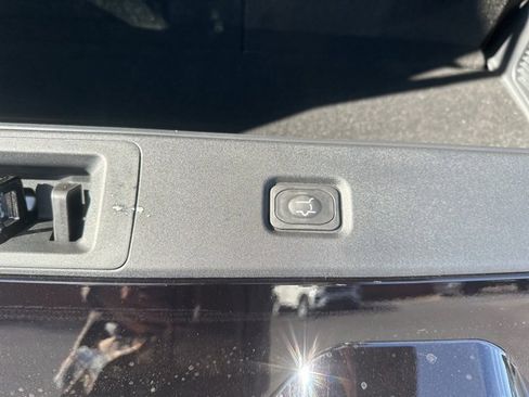 New 2025 Ford Expedition Active image 31