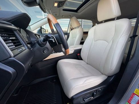 Used 2022 Lexus RX 350 FWD w/ Premium Package image 17