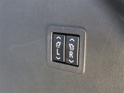 Used 2019 Buick Enclave Avenir w/ Avenir Technology Package image 13