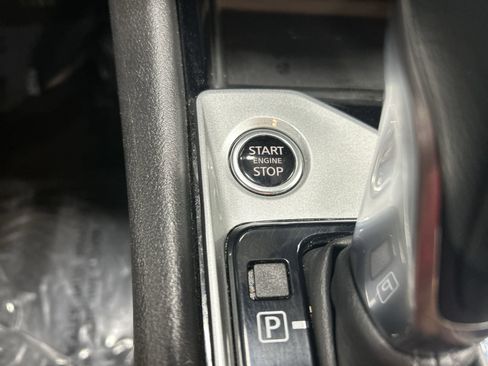 Used 2024 Nissan Altima 2.5 SV image 18