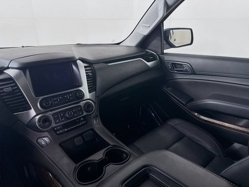 Used 2020 Chevrolet Tahoe LT w/ RST Edition AWD/4WD image 23