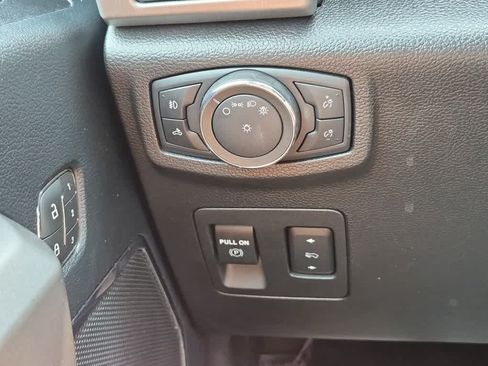 Used 2020 Ford F150 Platinum w/ Equipment Group 701A Luxury AWD/4WD image 22