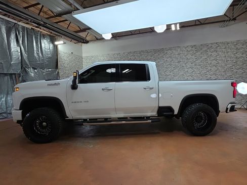 Used 2021 Chevrolet Silverado 3500 High Country w/ Z71 Off-Road Package image 5