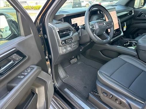 New 2026 GMC Yukon Elevation w/ Elevation Premium Package AWD/4WD image 20