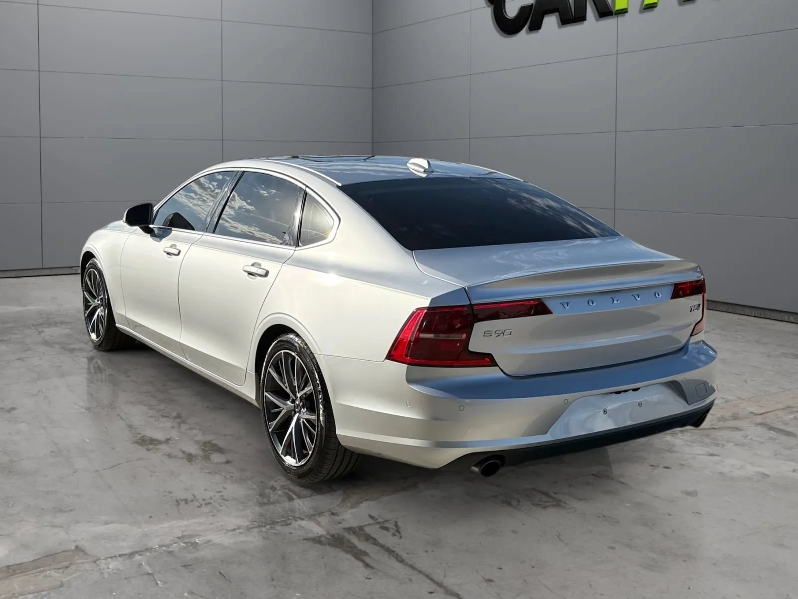 Used 2018 Volvo S90 T5 Momentum AWD/4WD image 8