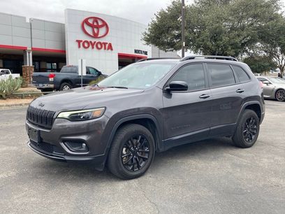 Used 2023 Jeep Cherokee Altitude Lux