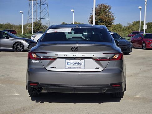 Certified 2025 Toyota Camry SE image 6