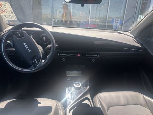 Used 2024 Kia Niro Wind image 8