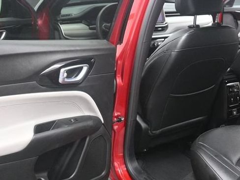 Used 2025 Jeep Compass Limited AWD/4WD image 21