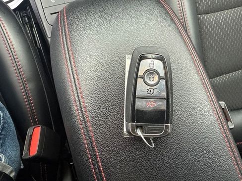 Used 2025 Ford Escape ST-Line AWD/4WD image 26