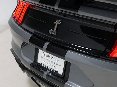 Used 2022 Ford Mustang Shelby GT500 w/ Technology Package image 34