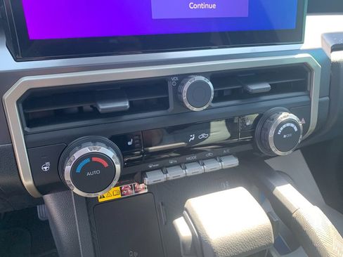New 2026 Toyota Tacoma TRD Off-Road AWD/4WD image 22