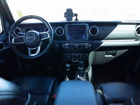 Used 2021 Jeep Gladiator Overland image 8