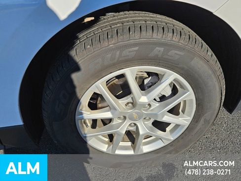 Used 2024 Chevrolet Equinox LT image 9