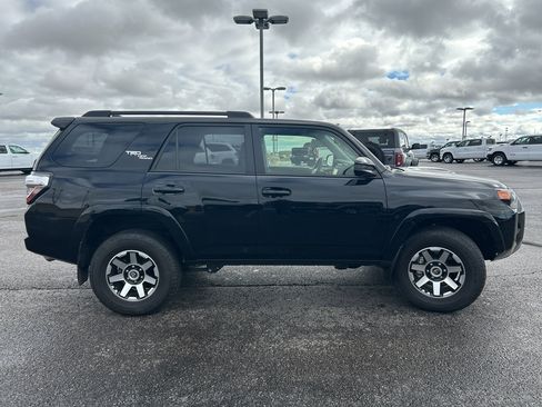 Used 2024 Toyota 4Runner TRD Off-Road image 4