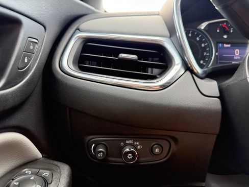 Used 2021 Chevrolet Equinox LT FWD image 13