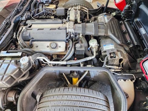 Used 1992 Chevrolet Corvette Convertible image 28