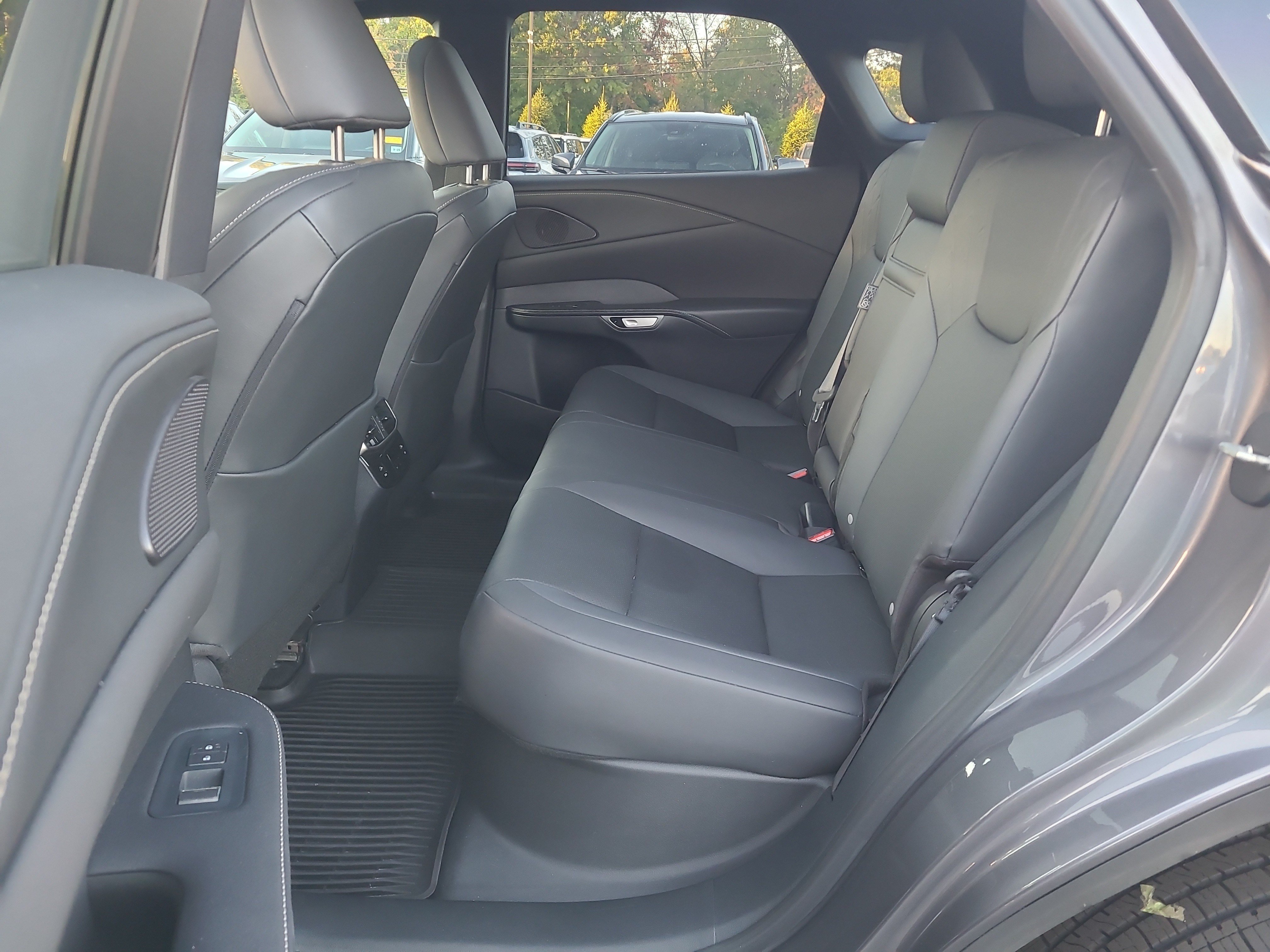 Used 2023 Lexus RX 350 Premium w/ Accessory Package AWD/4WD image 28