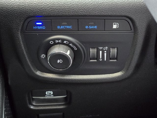 Certified 2022 Jeep Grand Cherokee Trailhawk AWD/4WD image 23