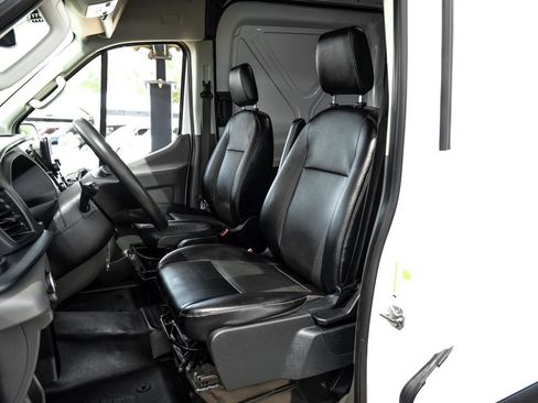 Used 2023 Ford Transit 250 Medium Roof RWD image 29